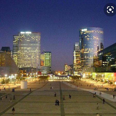 Studio Neuf Paris La Defense Metro 15 Rueil - Suresnes - Mont Valerien Экстерьер фото